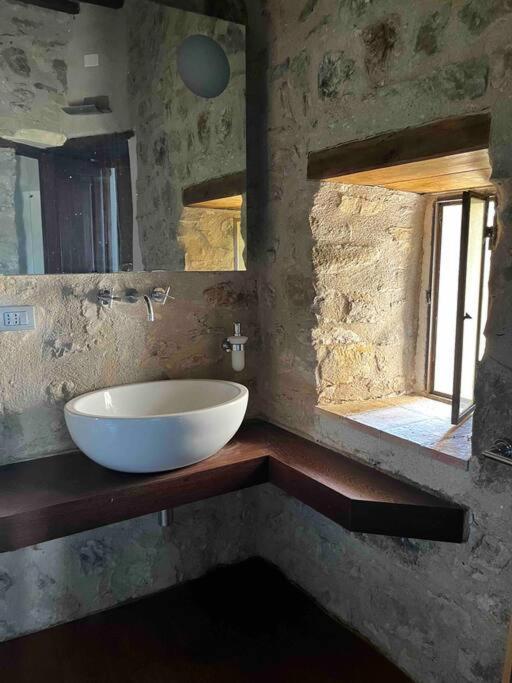 Medieval Tower In Umbria With Swimming Pool Montelagello Εξωτερικό φωτογραφία